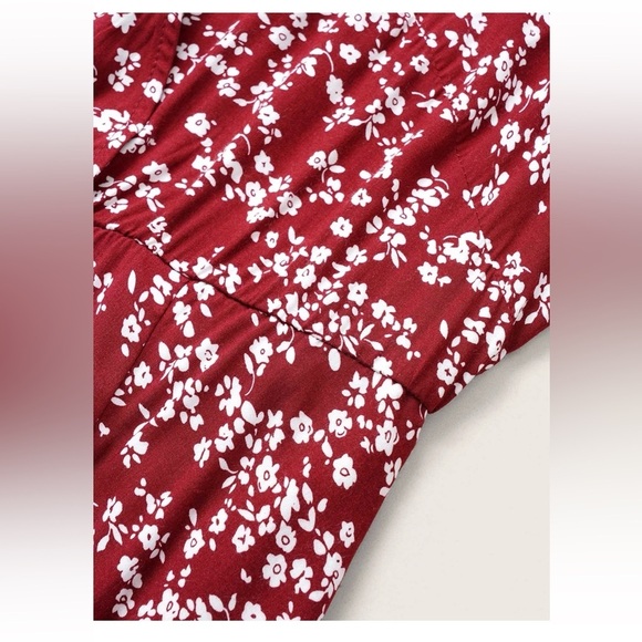 BloomChic Plus Size 4XL Flutter Sleeve Ditsy Floral Pocket Split Maxi Dress - Picture 6 of 7